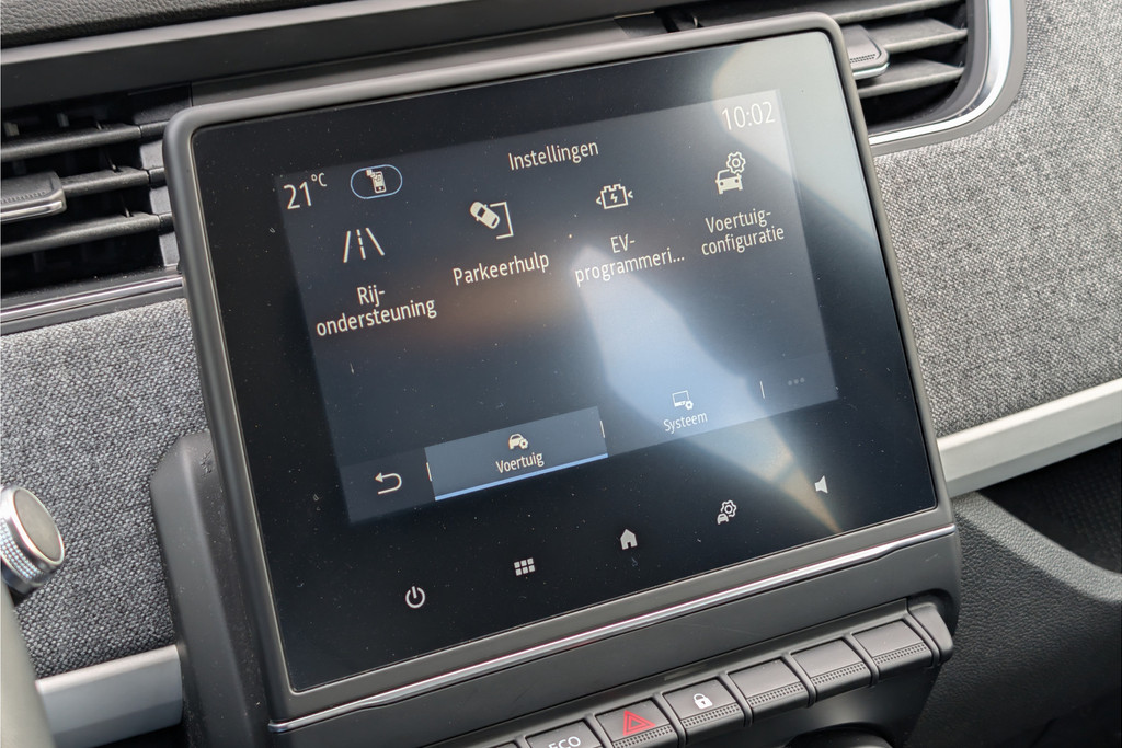 56927617-36.jpg